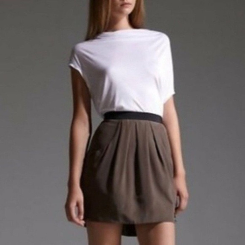 BCBGMAXAZRIA Pleated Mini Skirt Womens Dusty Olive Green BID3B815-3B4 Size 4 NEW